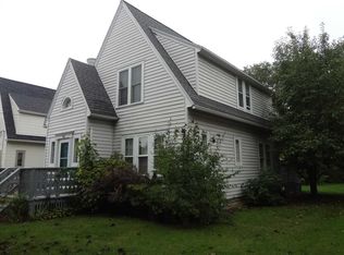 821 S 23rd St, Manitowoc, WI 54220