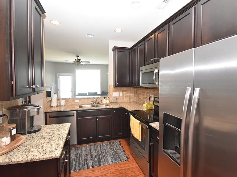 830 Cupola Dr — Photo 8