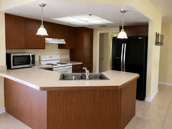 4th image of 9334 SE 109th Ln