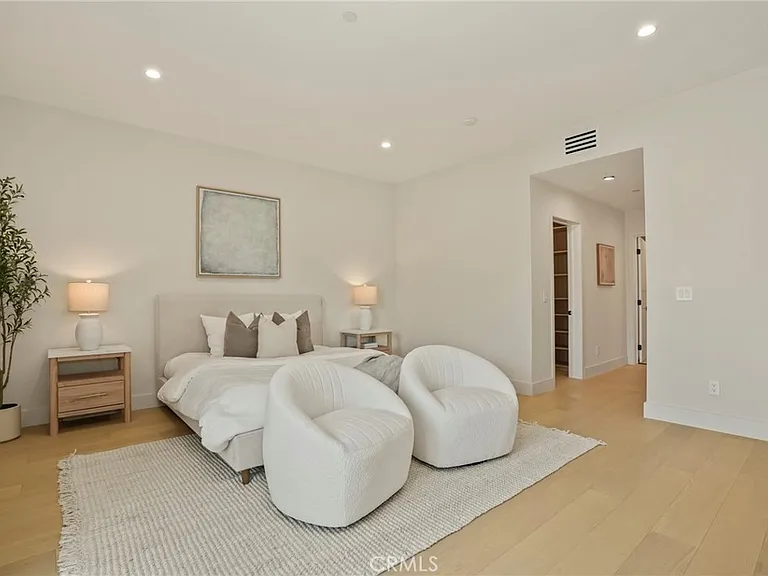 8788 Shoreham Dr #32 — Photo 13