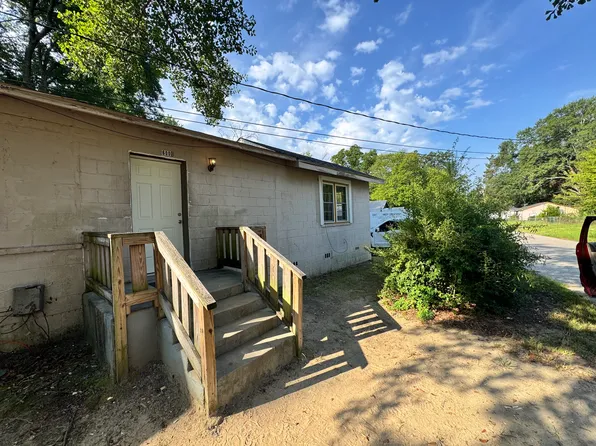 600 S 8th St #B, Hartsville, SC 29550