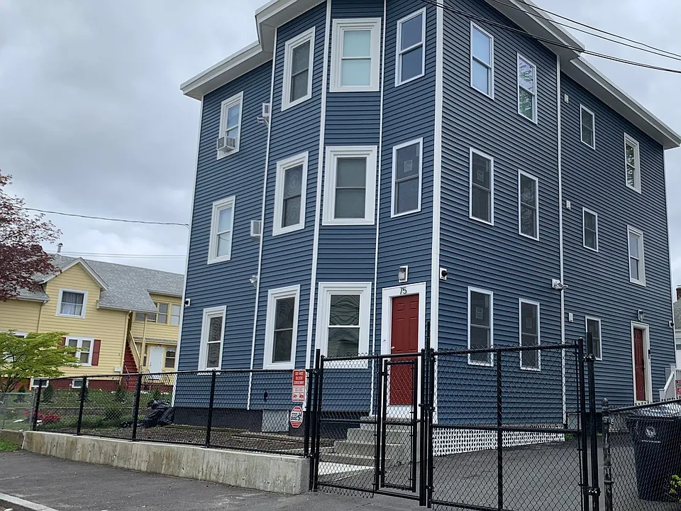 75 John St #2