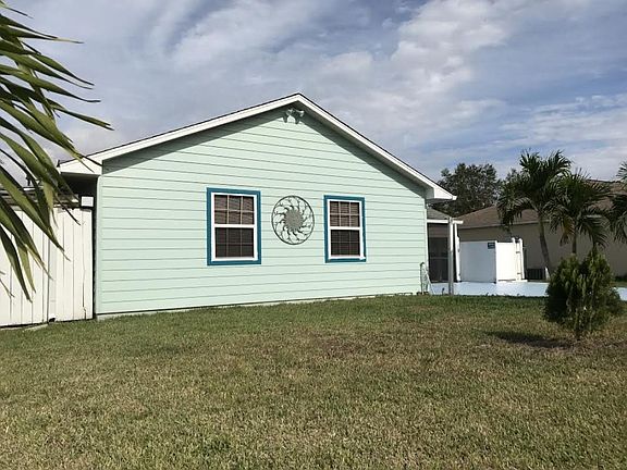 4th image of 2151 SE Wald Street