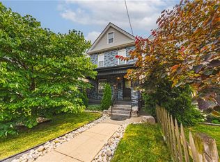 218 Grosvenor Ave N, Hamilton, ON L8L 7S9