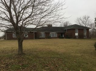 2257 E 1760 North Rd, Watseka, IL 60970