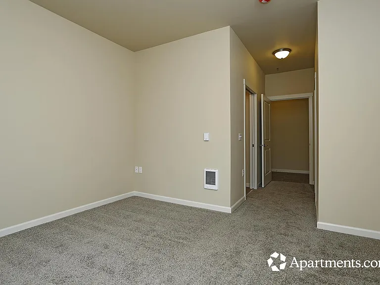 Plumtree Apartments — Photo 48
