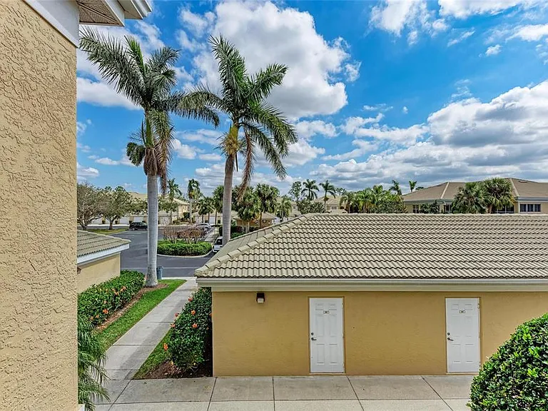 6326 Grand Oak Cir #203 — Photo 36