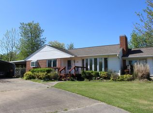 1711 Church Ave, Mena, AR 71953