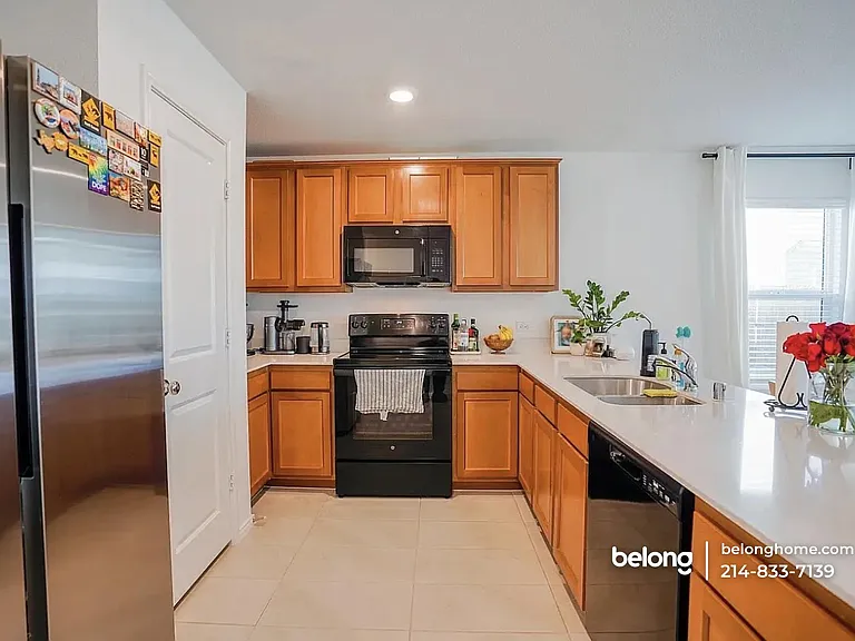 143 Plumcove Dr — Photo 4