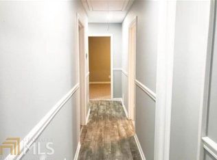 472 Greenridge Cir, Stone Mountain, GA
