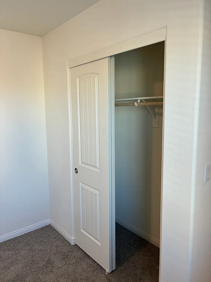 4 bed, 2.0 bath, 1645 sqft, $2,195 — Photo 4