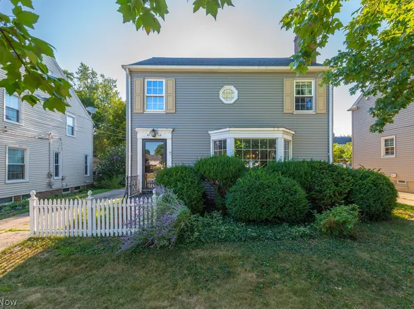 2907 Lakeview Ave, Rocky River, OH 44116