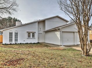 1120 Timbercreek Rd, Benbrook, TX 76126