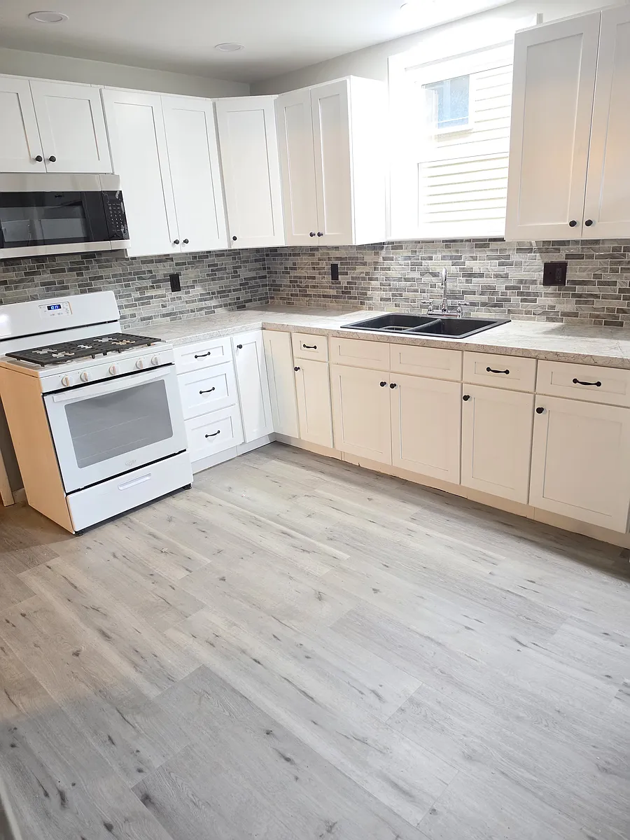 Building Photo - 261 Ashland Ave #2
