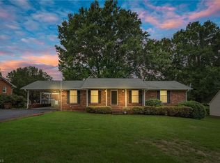 4610 Oakwood Cir, Winston Salem, NC 27106