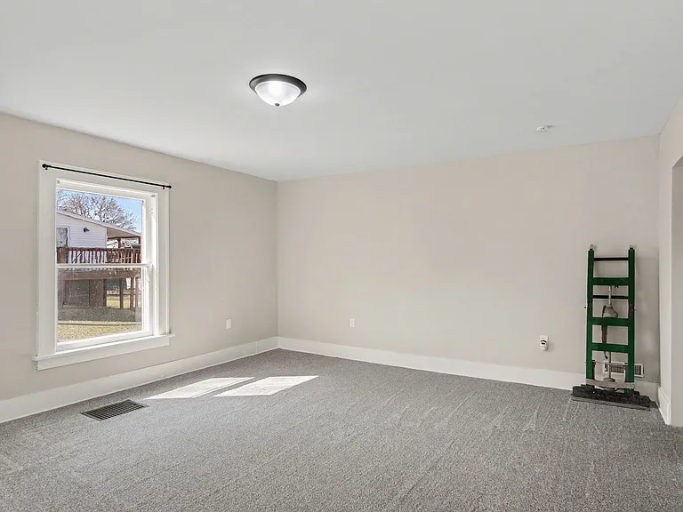 917 James St #1 — Photo 4
