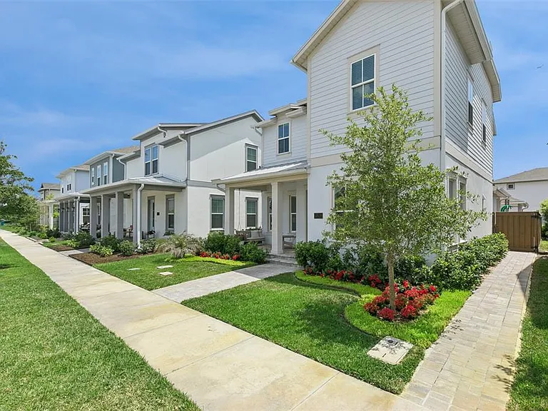 13114 McMillan Dr — Photo 2