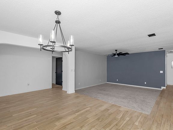 4th image of 736 Butler Dr NW