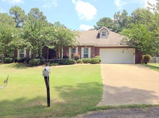234 Lakeshore Dr, Madison, MS 39110