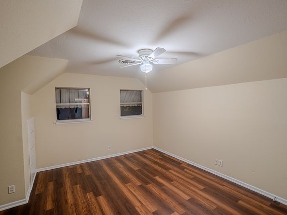 5th image of 4611 Lavender Ln