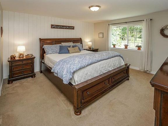 4th image of 1598 Sockeye Ln