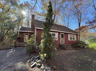 601 Flat Hill Rd, Lunenburg, MA 01462