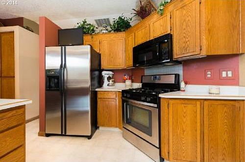 5th image of 3312 NE 94th Way