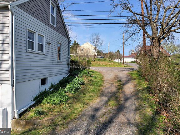 4th image of 179 Rocket Center Rd