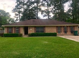 1365 Stacewood Dr, Beaumont, TX 77706