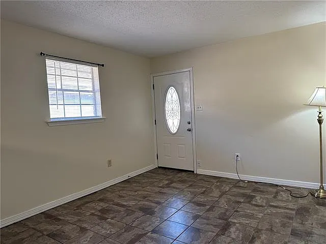 6202 Mitchell Ave — Photo 5