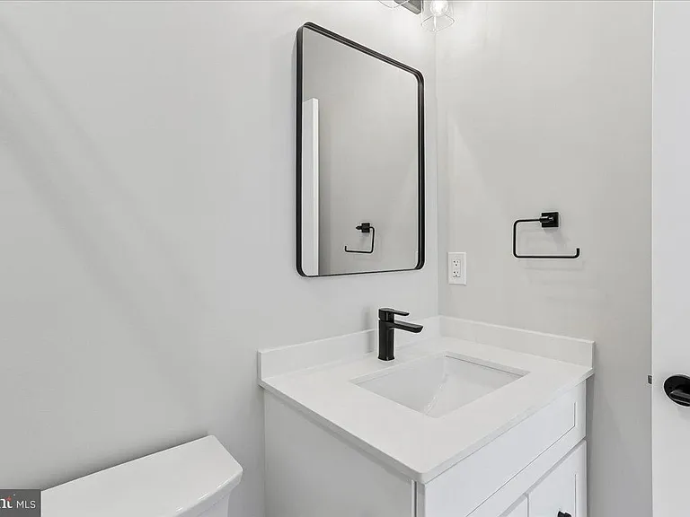 3929 Fulton St NW #A — Photo 30