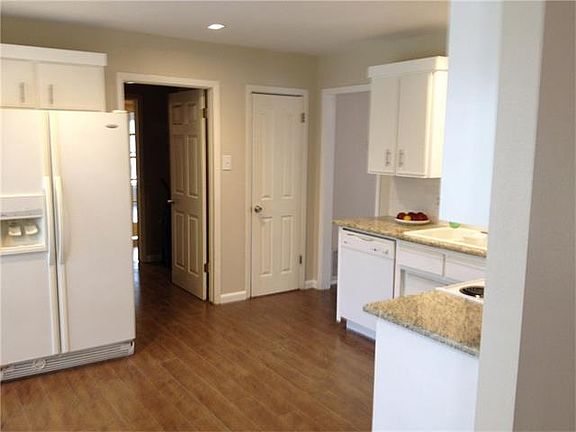 5th image of 9203 Granada Hills Dr