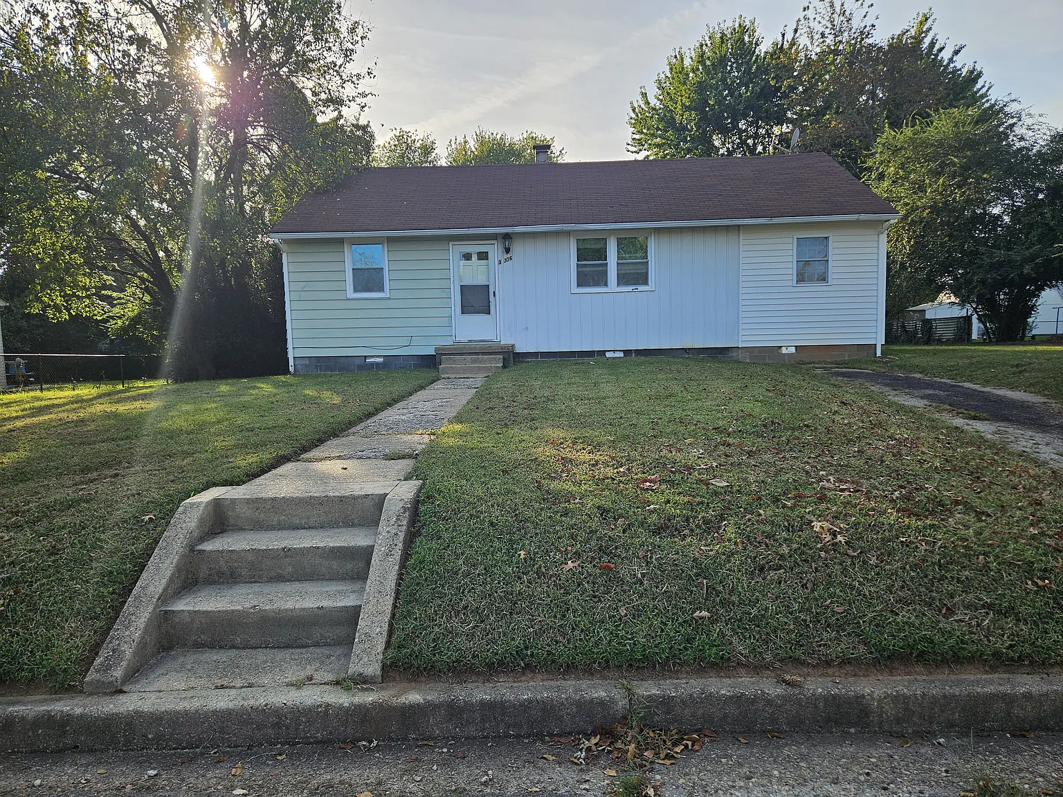 3 bed, 1.5 bath, 1000 sqft, $1,425 — Photo 1