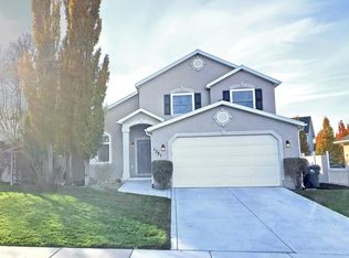 1387 S Parkside Dr, Saratoga Springs, UT 84045