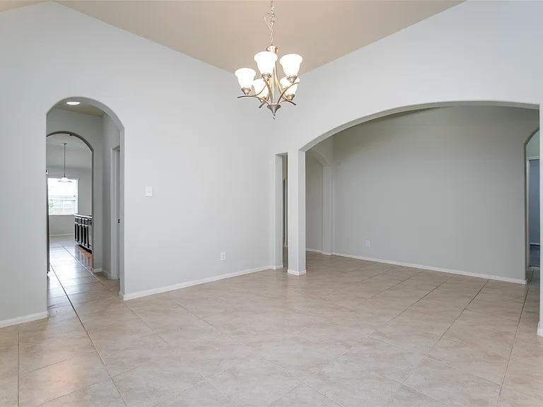 3931 Medici Ct — Photo 18