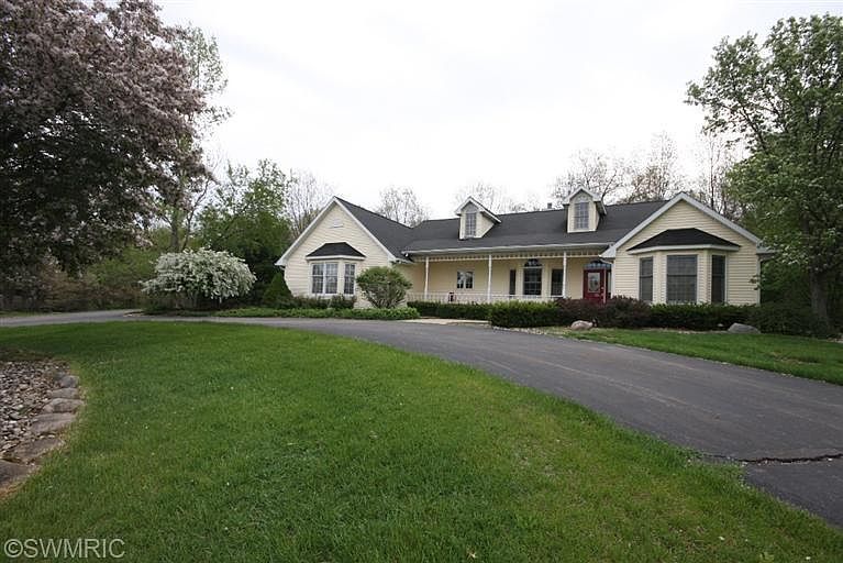 1st image of 182 Sunnywood Dr