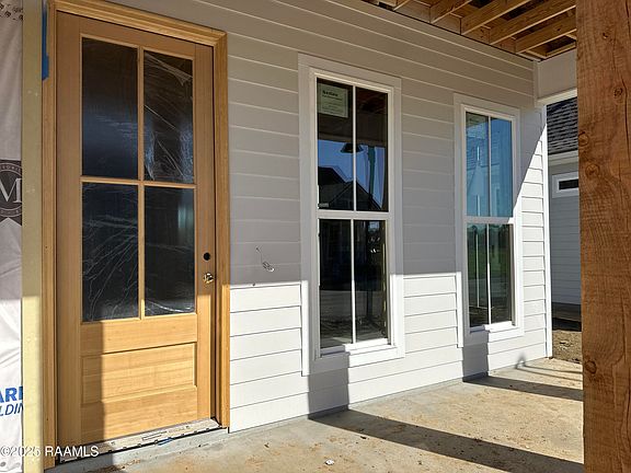 3rd image of 103 Provincetown Ln