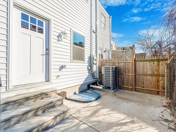 3rd image of 5412 Delancey St #1