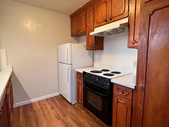 849 Di Fiore Dr APT 4, San Jose, CA 95128