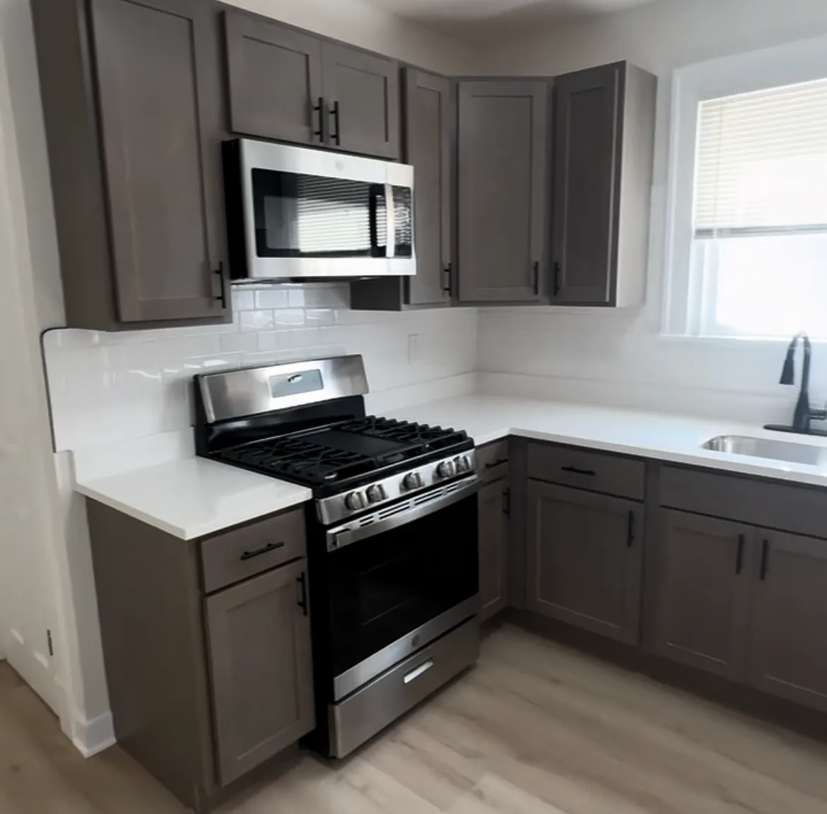 3 bed, 1200 sqft, $1,795 — Photo 1