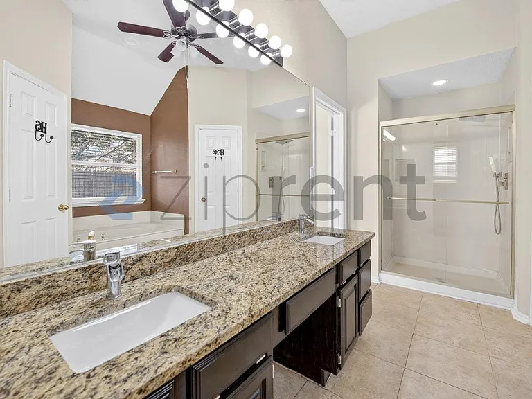 5412 Blue Water Lake Dr — Photo 21