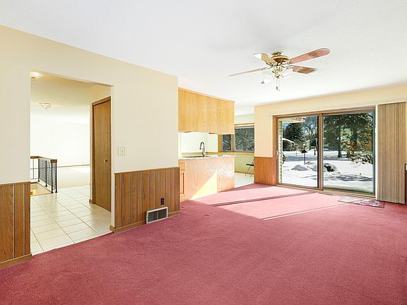 5th image of 9717 Toledo Rd