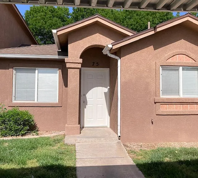 444 Sunland Dr — Photo 16