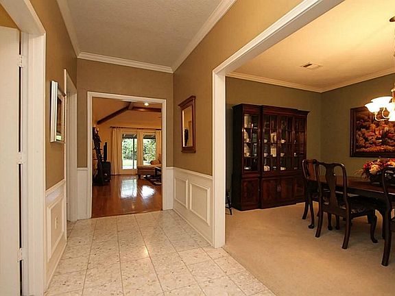 2nd image of 13923 Calmont Dr