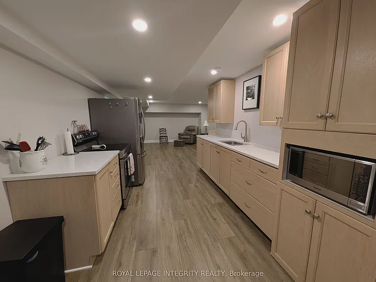 122 Coyles Dr #B — Photo 6