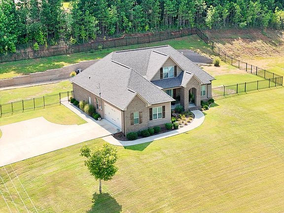 2nd image of 1010 County Road 383