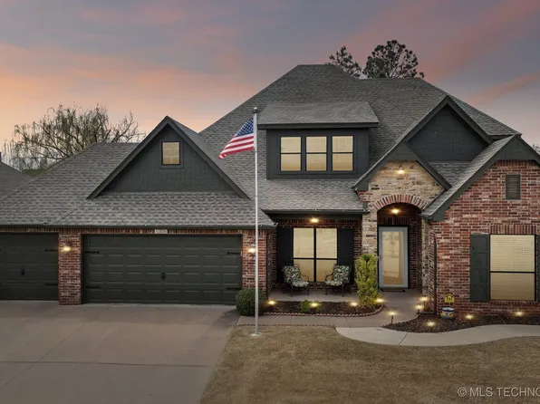 1306 S Aster Pl, Broken Arrow, OK 74012