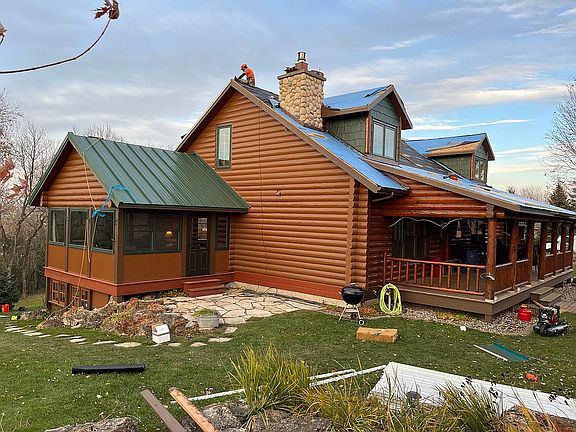 Installing steel roof