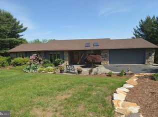 118 Clubhouse Dr, Bernville, PA 19506