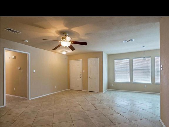 3rd image of 1025 Enfilar Ln